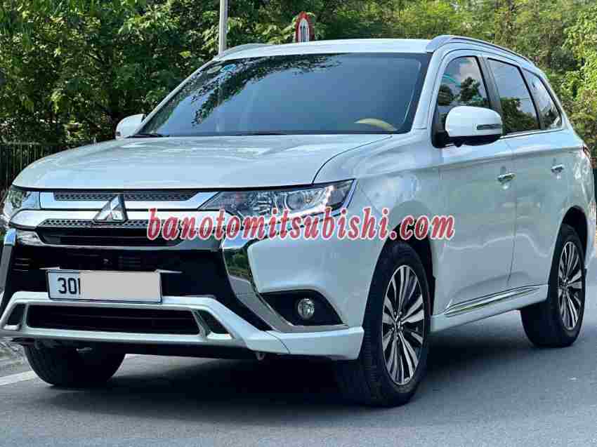 Cần bán gấp Mitsubishi Outlander 2.0 CVT năm 2023 giá cực tốt