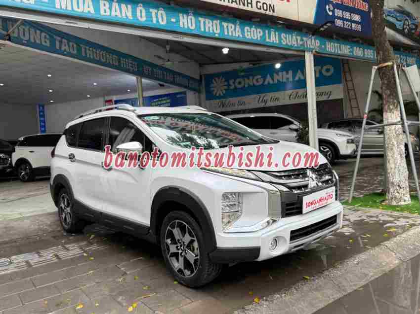 Cần bán xe Mitsubishi Xpander Cross 1.5 AT màu Trắng 2020