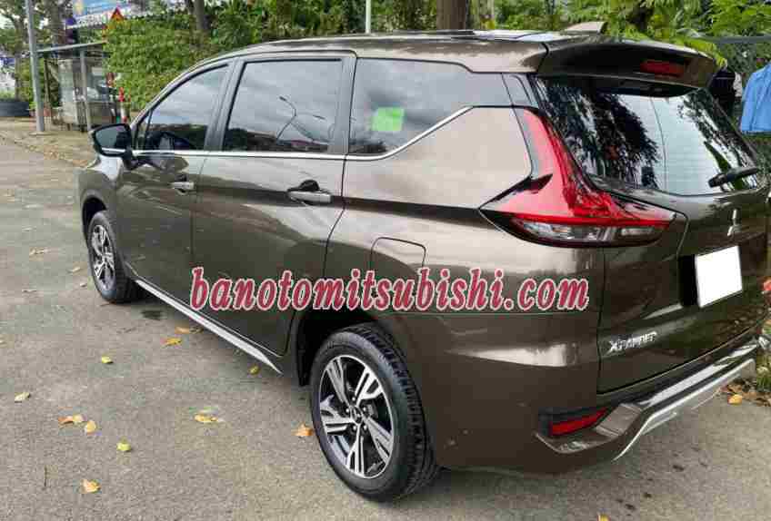 Cần bán gấp xe Mitsubishi Xpander 1.5 AT 2021 màu Nâu