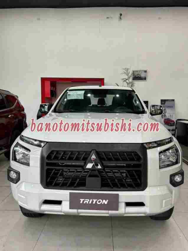 Mitsubishi Triton GLX 2WD AT Trắng sx 2024