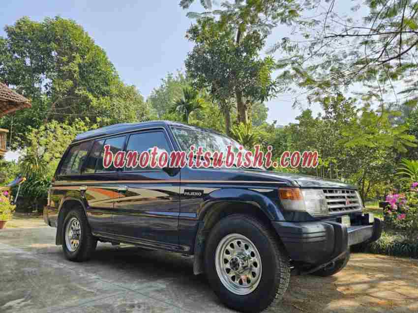 Cần bán Mitsubishi Pajero 2.6 Máy xăng 1995 màu Xanh