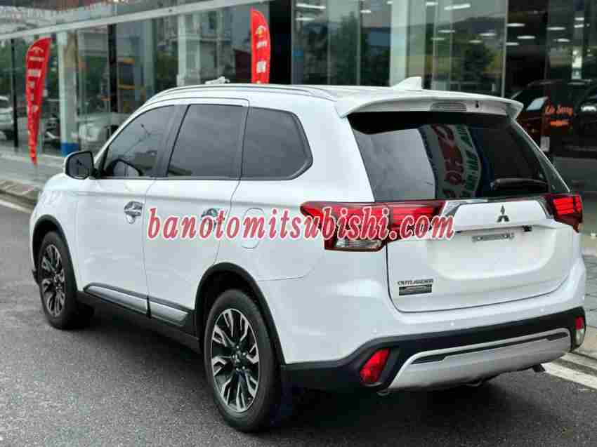 Cần bán xe Mitsubishi Outlander 2.0 CVT 2020 Số tự động màu Trắng