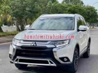 Cần bán nhanh Mitsubishi Outlander 2.0 CVT 2021 cực đẹp