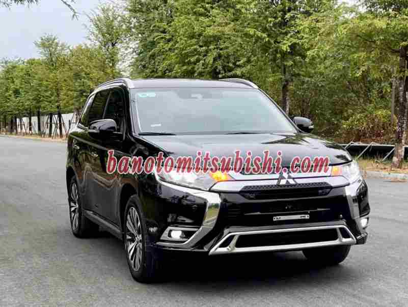 Cần bán xe Mitsubishi Outlander Premium 2.0 CVT màu Đen 2022