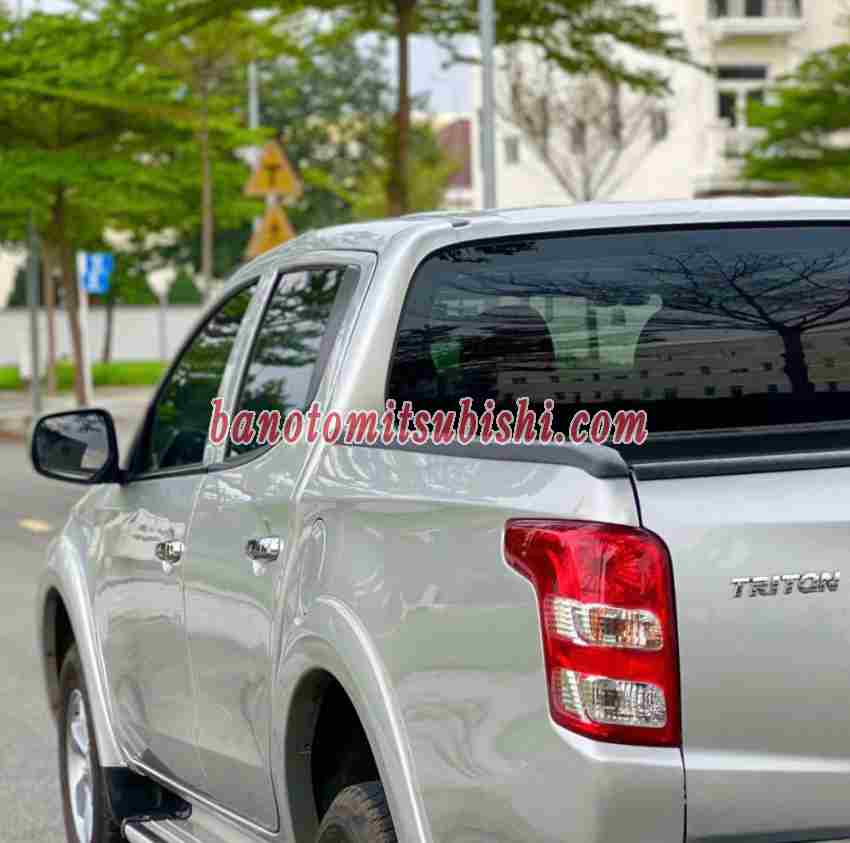 Cần bán xe Mitsubishi Triton 4x2 MT đời 2016