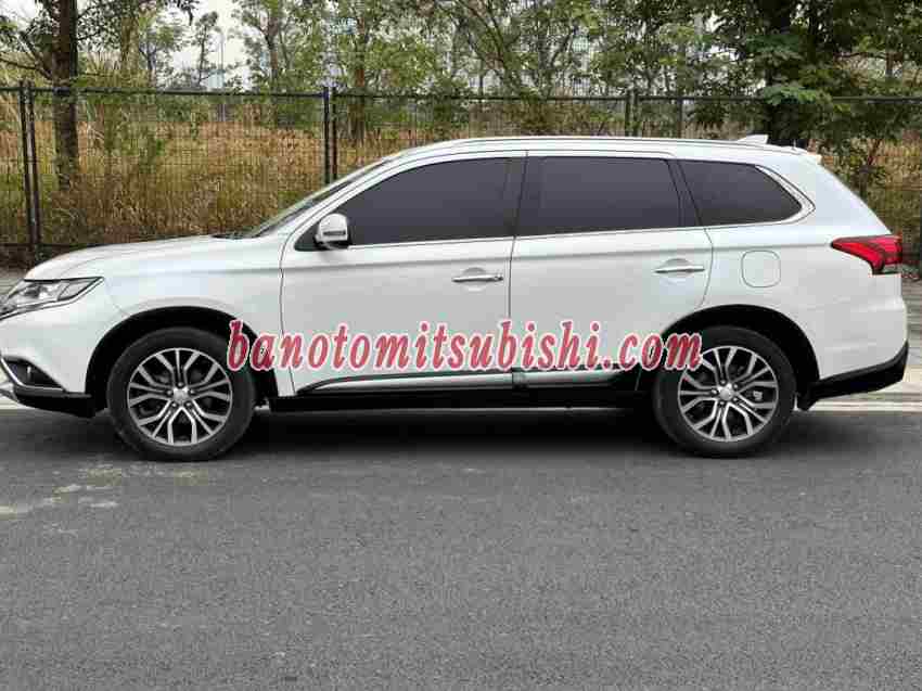 Xe Mitsubishi Outlander 2.0 CVT đời 2018 đẹp bán gấp