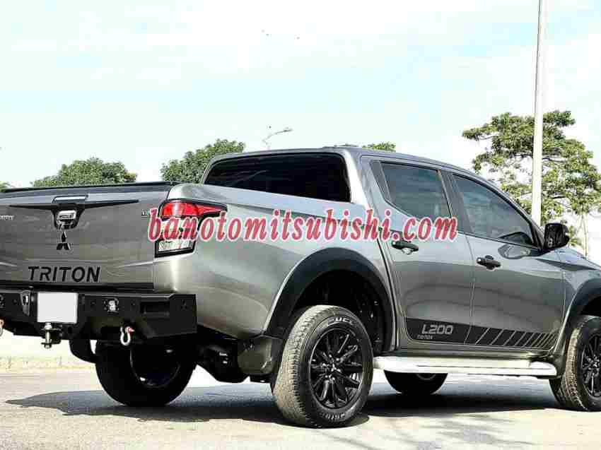 Mitsubishi Triton 2016 Truck màu Xám