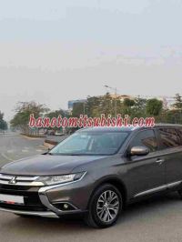 Cần bán nhanh Mitsubishi Outlander 2.0 CVT 2019 cực đẹp