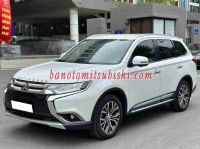 Cần bán Mitsubishi Outlander 2.0 CVT 2018 - Số tự động