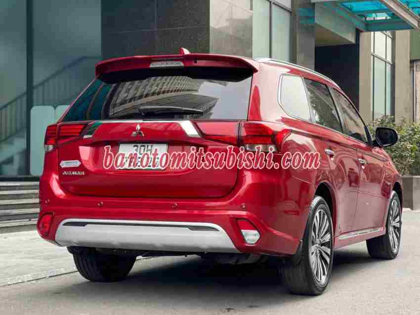 Bán xe Mitsubishi Outlander Premium 2.0 CVT sx 2022 - giá rẻ