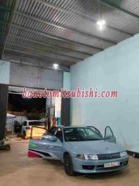 Cần bán xe Mitsubishi Lancer GLXI 1.6 MT sx 2003