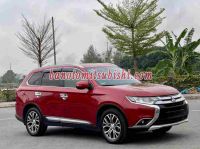 Cần bán gấp Mitsubishi Outlander 2.0 CVT Premium đời 2019, màu Đỏ