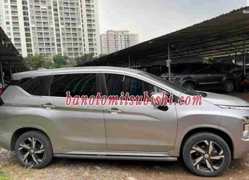 Cần bán gấp xe Mitsubishi Xpander Premium 1.5 AT 2022 màu Ghi