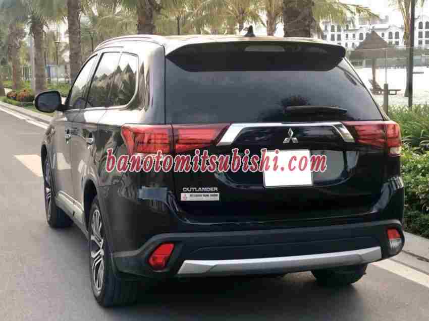 Cần bán xe Mitsubishi Outlander 2.0 CVT Premium năm 2019 màu Đen cực đẹp