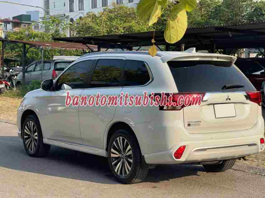 Mitsubishi Outlander 2.0 CVT model 2022 xe chuẩn hết ý