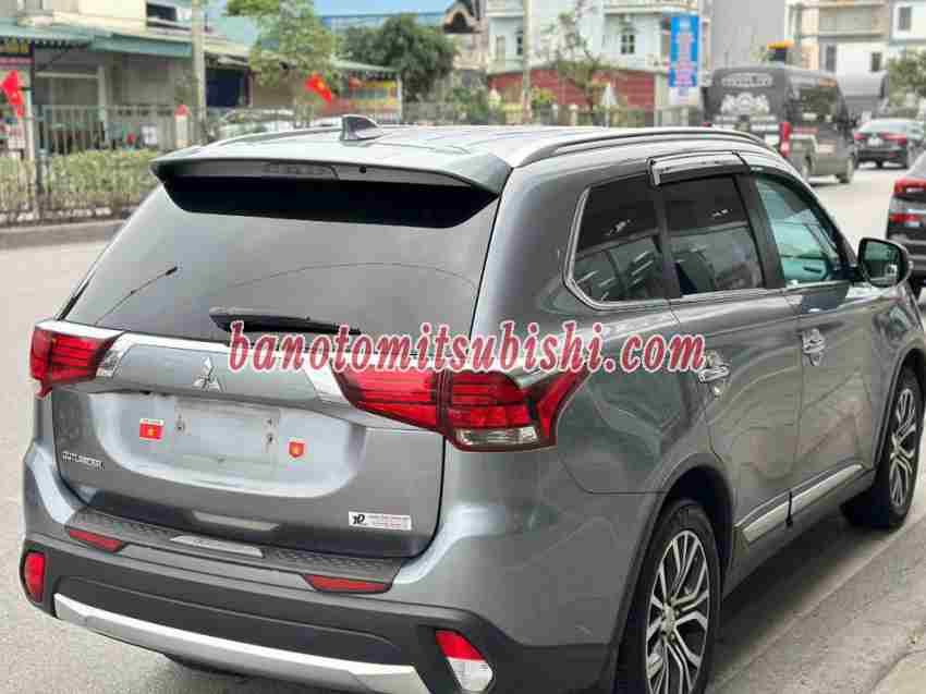 Cần bán Mitsubishi Outlander 2.0 CVT 2019 xe đẹp