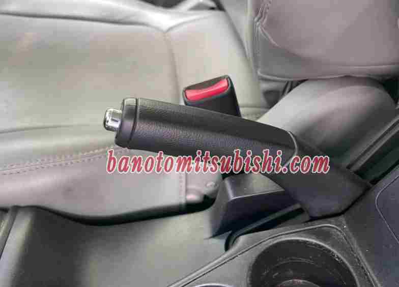 Cần bán xe Mitsubishi Pajero Sport D 4x2 AT 2011 Số tự động màu Đồng