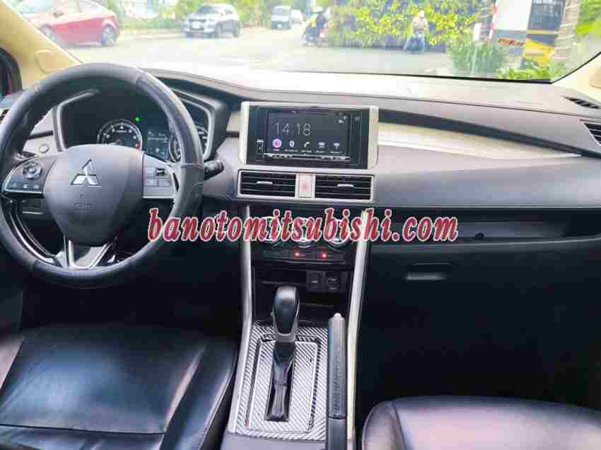 Cần bán gấp Mitsubishi Xpander 1.5 AT đời 2021, màu Đỏ