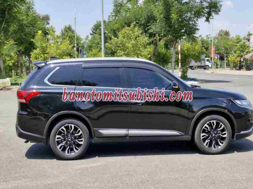 Cần bán Mitsubishi Outlander Premium 2.0 CVT 2021, xe đẹp giá rẻ bất ngờ