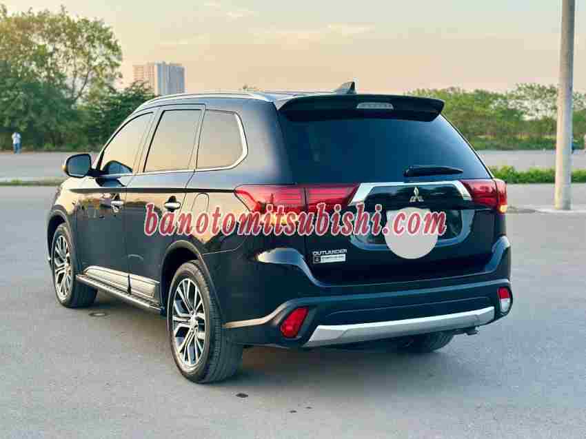Cần bán xe Mitsubishi Outlander 2.0 CVT Premium 2018, xe đẹp