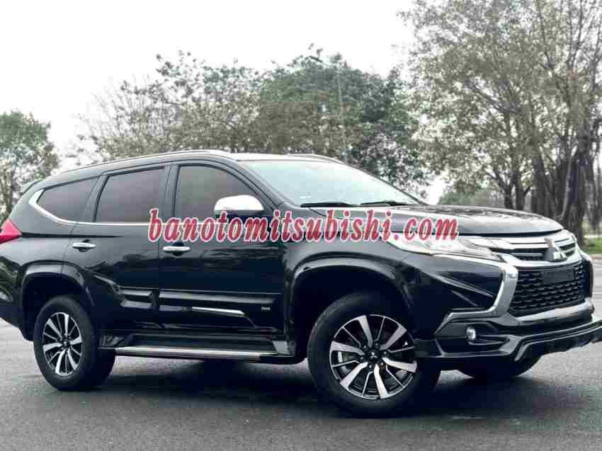 Mitsubishi Pajero Sport 3.0G 4x4 AT 2017 giá cực tốt