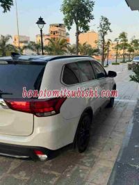 Cần bán gấp Mitsubishi Outlander 2.0 CVT Premium năm 2019 giá cực tốt