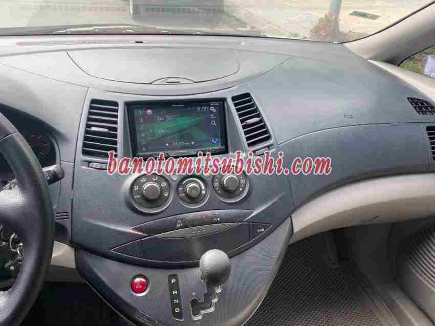 Cần bán Mitsubishi Grandis 2.4 AT 2005, xe đẹp giá rẻ bất ngờ