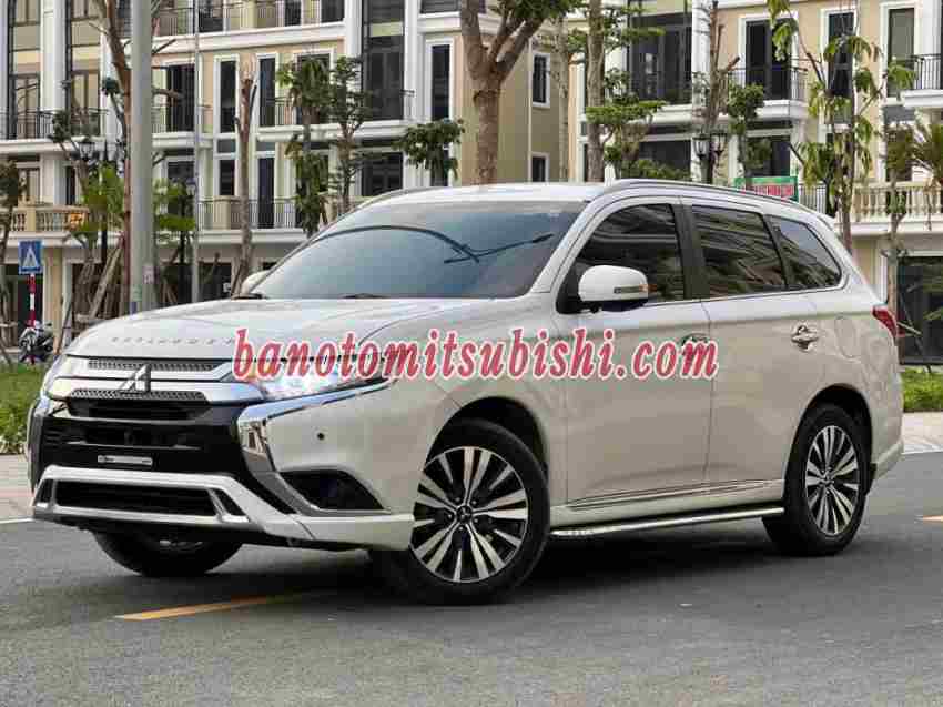 Xe Mitsubishi Outlander 2.0 CVT đời 2022 đẹp bán gấp