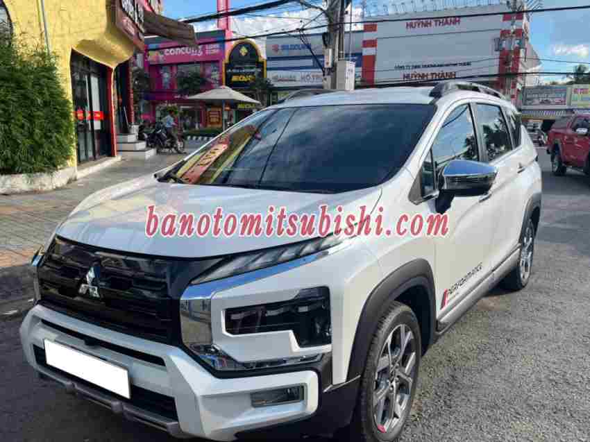 Cần bán gấp xe Mitsubishi Xpander Cross 1.5 AT năm 2023, màu Trắng, Số tự động