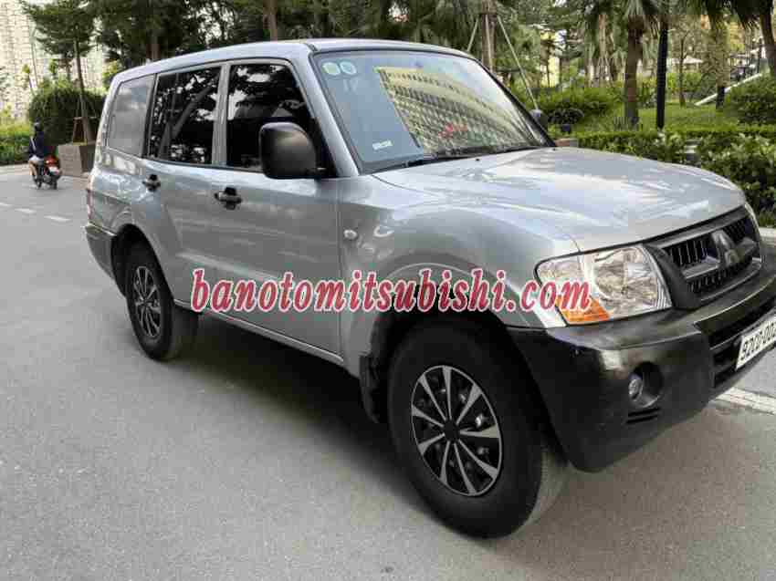 Cần bán xe Mitsubishi Pajero 3.0 2005 Số tay