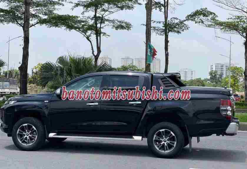 Mitsubishi Triton 4x2 AT Mivec 2021 - Giá tốt