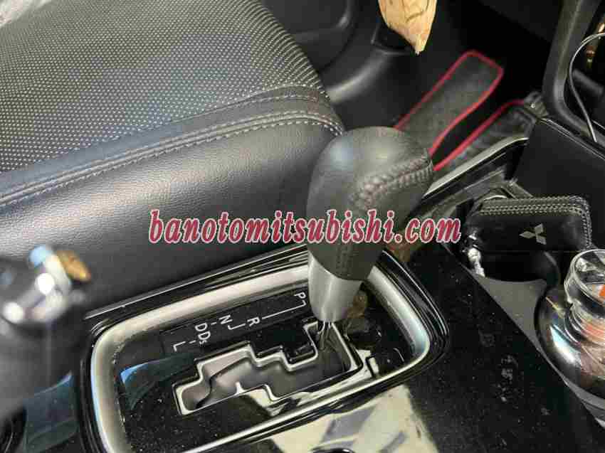 Bán Mitsubishi Outlander 2.0 CVT 2019 - Xám