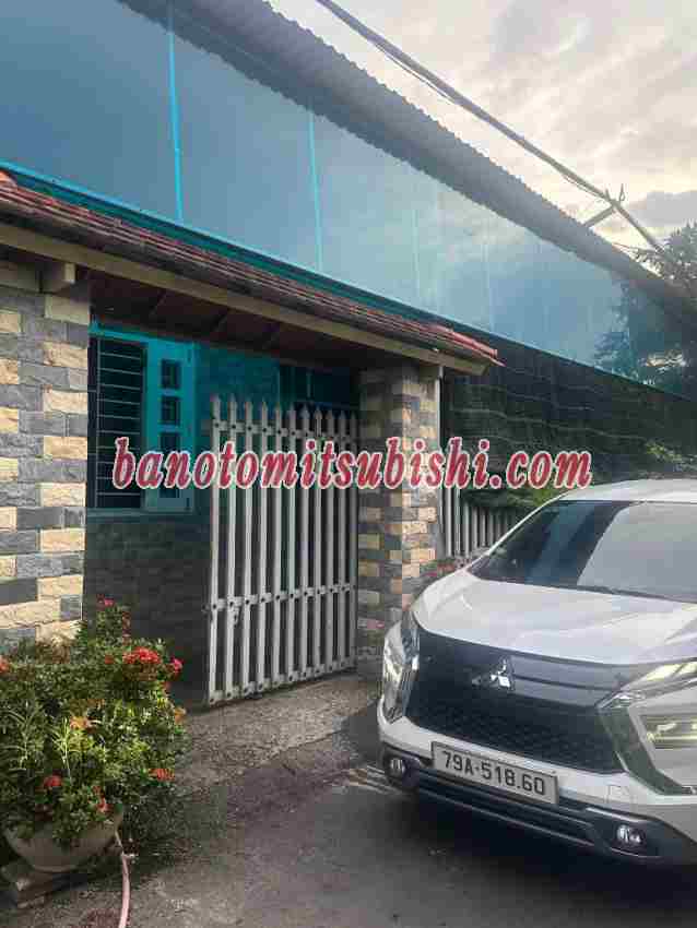 Cần bán gấp Mitsubishi Xpander Premium 1.5 AT năm 2024 giá cực tốt