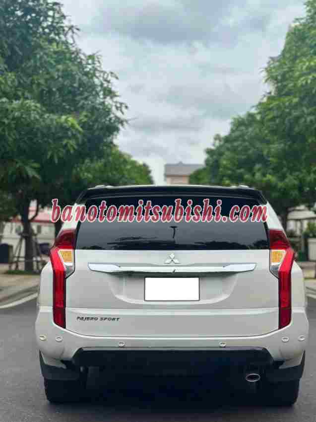 Cần bán nhanh Mitsubishi Pajero Sport 3.0G 4x4 AT Premium 2018 cực đẹp
