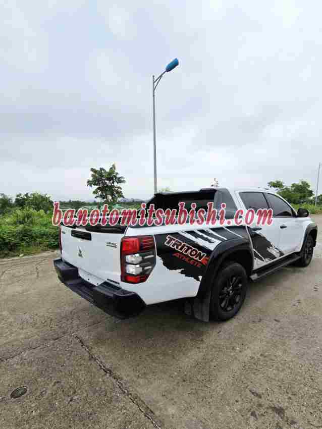Cần bán gấp xe Mitsubishi Triton Athlete 4x2 AT 2022 màu Trắng