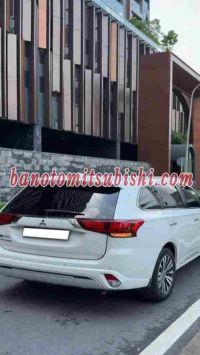 Cần bán Mitsubishi Outlander Premium 2.0 CVT Máy xăng 2023 màu Trắng