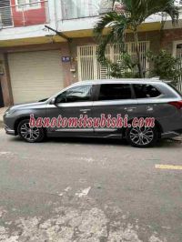Cần bán Mitsubishi Outlander 2.0 CVT 2016, xe đẹp giá rẻ bất ngờ