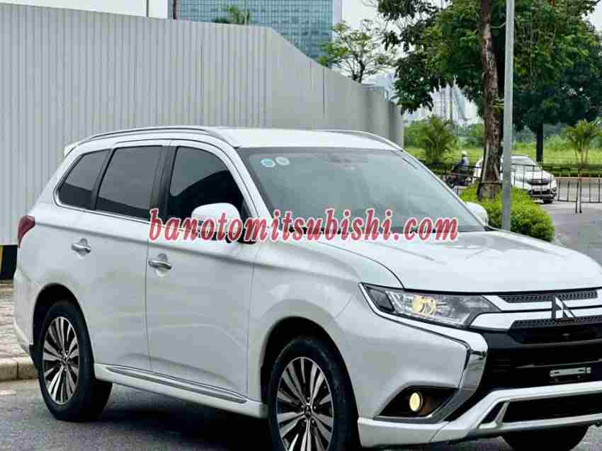 Mitsubishi Outlander 2.0 CVT model 2022 xe chuẩn hết ý
