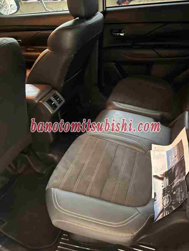 Cần bán xe Mitsubishi Outlander 2.0 CVT màu Trắng 2023