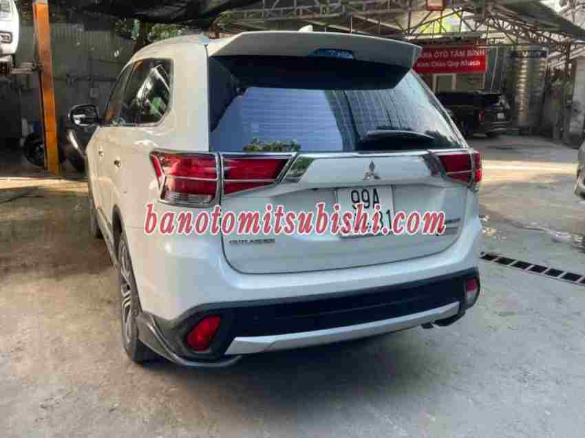 Mitsubishi Outlander 2.0 CVT 2018 Số tự động cực đẹp!