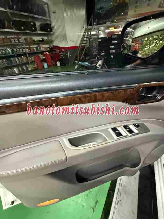 Xe Mitsubishi Pajero Sport G 4x2 AT đời 2013 đẹp bán gấp