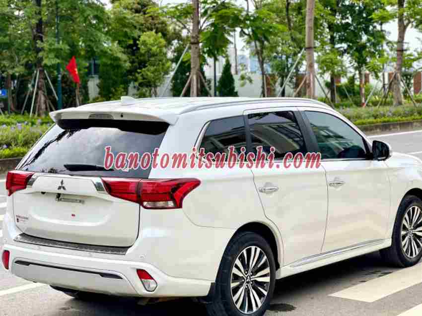 Cần bán Mitsubishi Outlander Premium 2.0 CVT 2022, xe đẹp giá rẻ bất ngờ