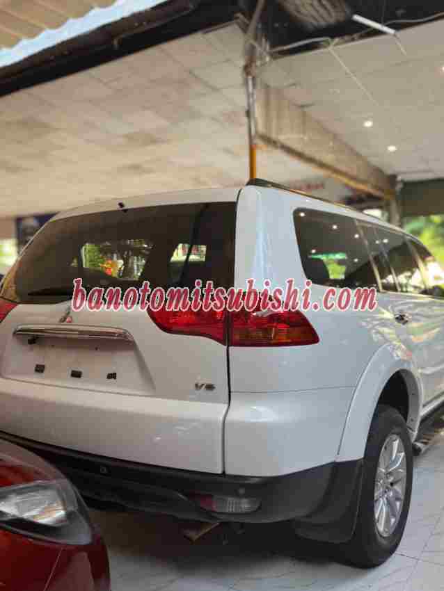 Cần bán Mitsubishi Pajero Sport G 4x2 AT 2013, xe đẹp giá rẻ bất ngờ