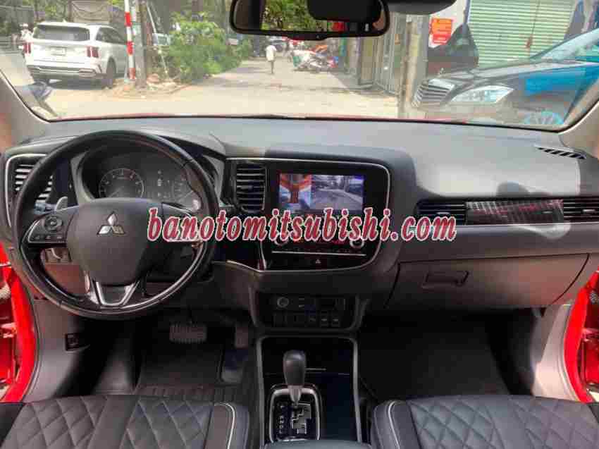 Bán xe Mitsubishi Outlander Premium 2.0 CVT sx 2022 - giá rẻ