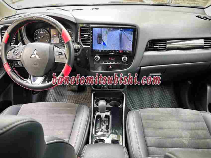 Mitsubishi Outlander Premium 2.0 CVT 2022 giá cực tốt