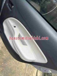 Cần bán gấp xe Mitsubishi Attrage 1.2MT năm 2017, màu Bạc, Số tay