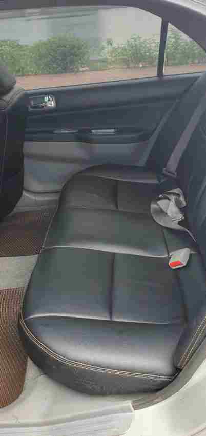 Cần bán gấp Mitsubishi Lancer Gala GLX 1.6AT đời 2004, màu Vàng