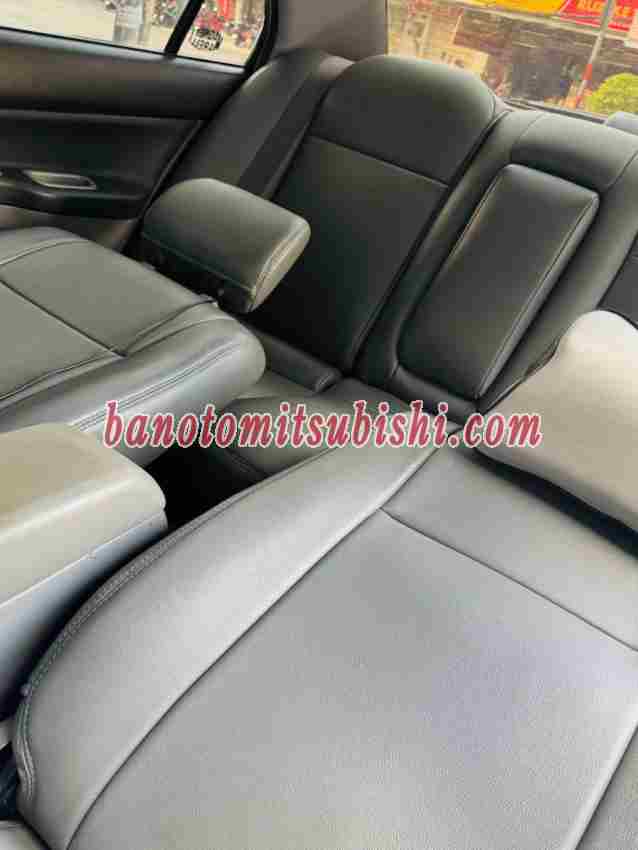 Mitsubishi Lancer Gala GLX 1.6AT năm 2004 cần bán