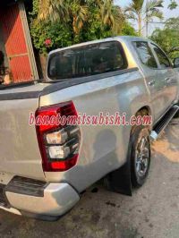 Cần bán gấp xe Mitsubishi Triton 4x2 AT Mivec 2021 màu Bạc