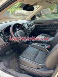 Cần bán Mitsubishi Outlander Premium 2.0 CVT đời 2022
